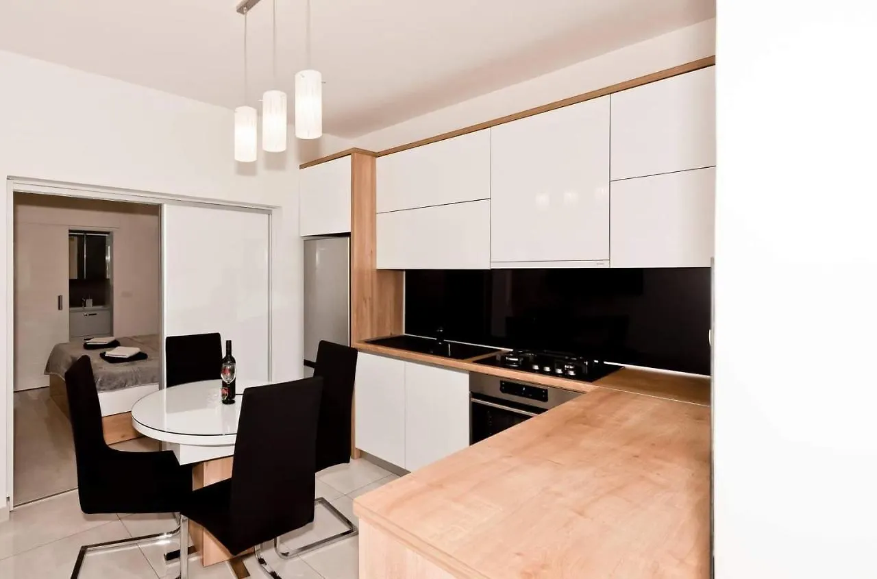 Apartment White Pearl Razanac
